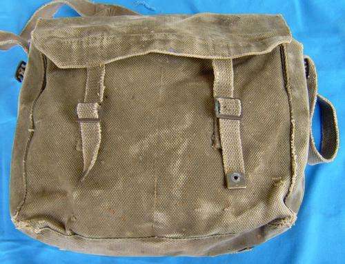 Old German Army Bundeswehr Breat Bag  (19/8)