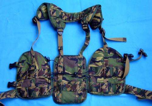Original Netherlands Webbing camo Vest size M  (27/16)