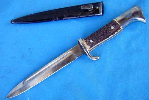 Original German World War II drees Bayonet with Staghorn made by E.F. Horster (29/18)