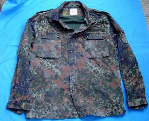 Original German Army Bundeswehr camo Shirt size L (4c/49)