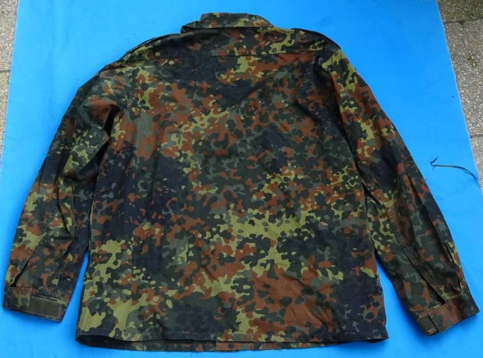 Original German Army Bundeswehr camo Shirt size L (11c/13)
