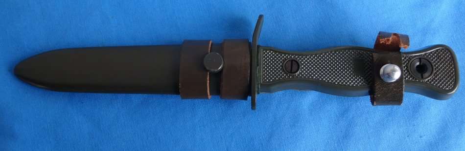 German Army Combat Knife (13c/21)