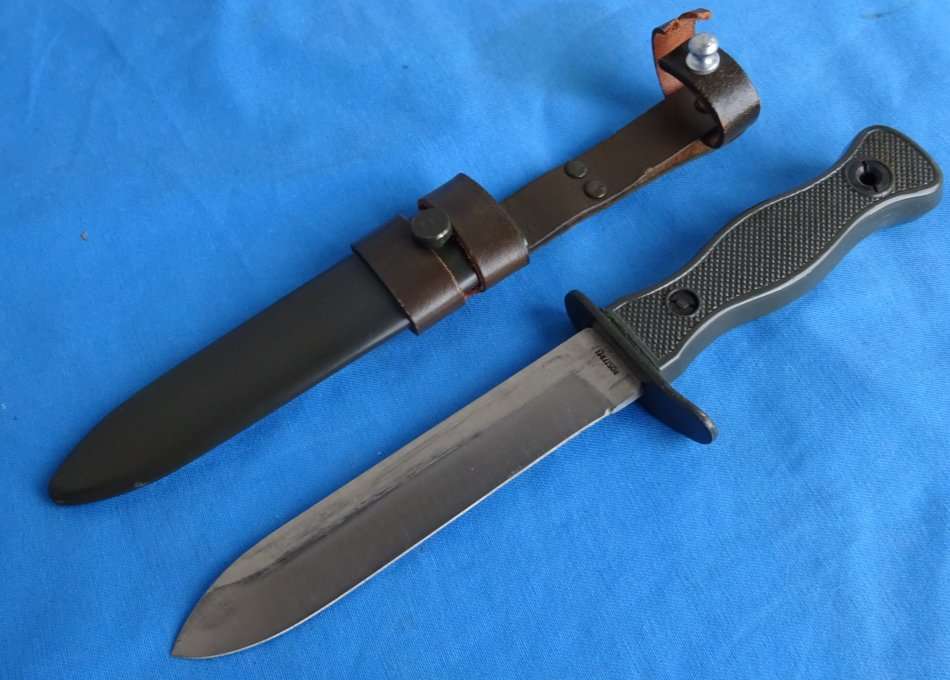 German Army Combat Knife (13c/21)