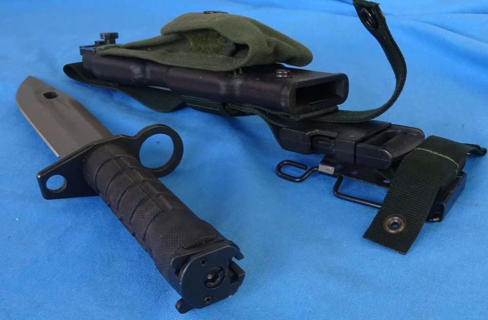 US M4 M16 Bayonet (13c/23)