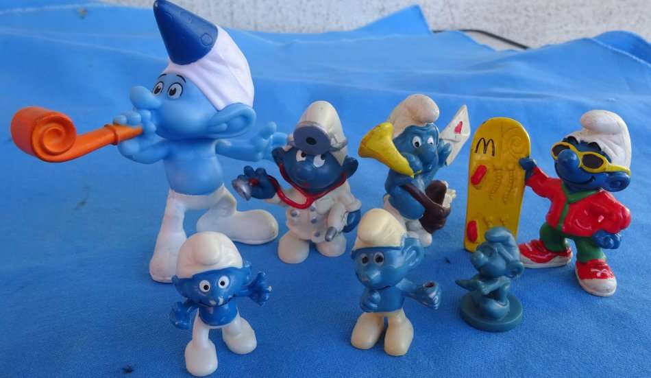 7 different Peyo Schleich Bully Smurfs  (13c/33)