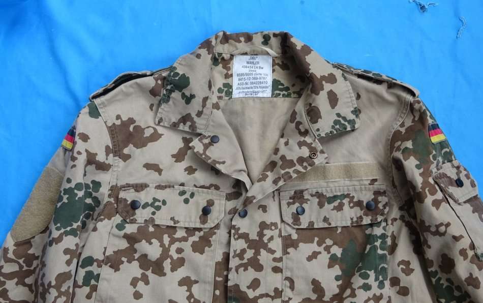 Original German Army Bundeswehr desert camo Shirt size L (13) (13c/29)