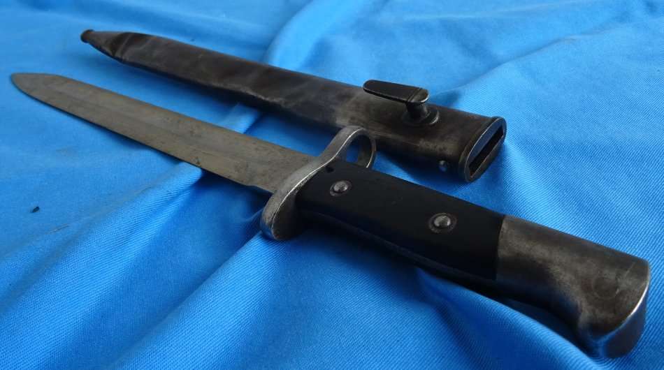 Original Portugal Mauser Bayonet  made Simso Suhl  (D1/18)
