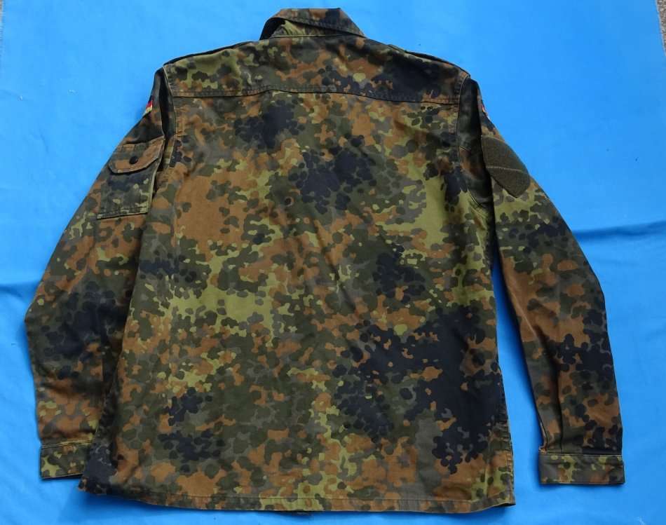 Original German Army Bundeswehr camo Shirt size s (D2/09)