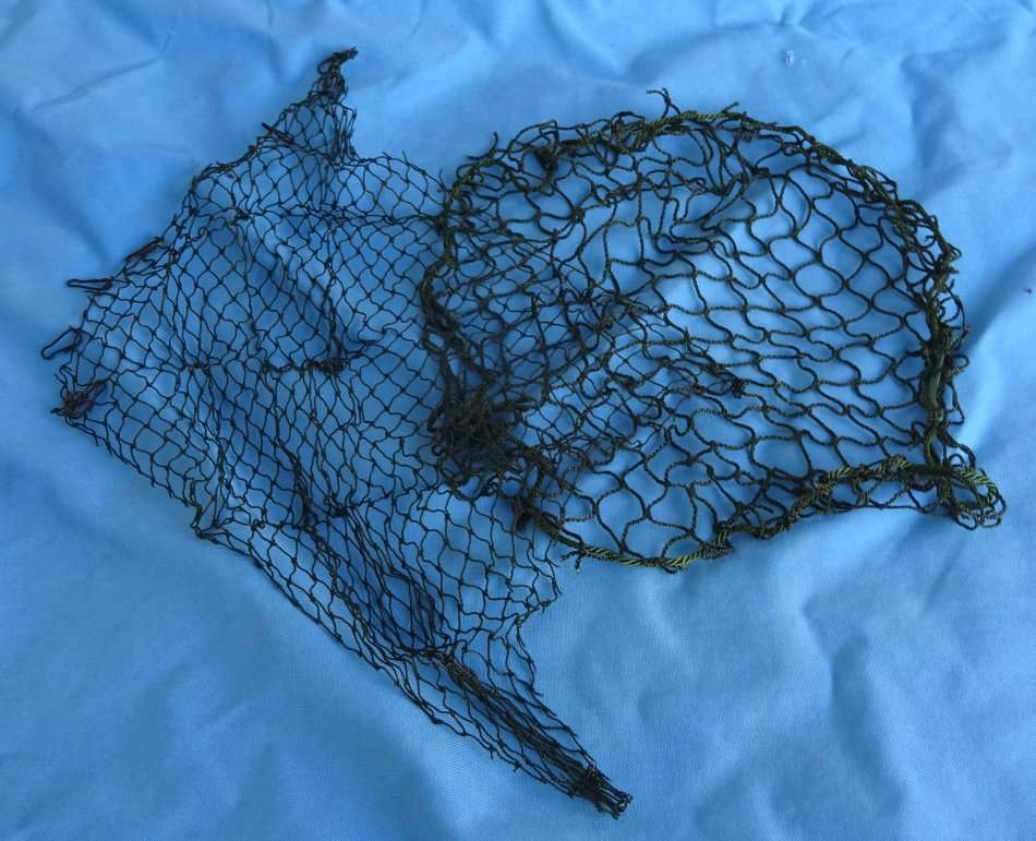 Original east German Army NVA Helmet camo Net (D4/19)