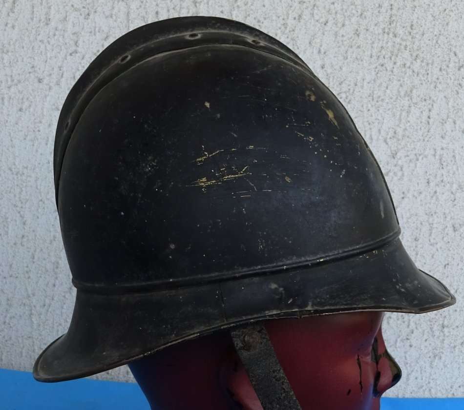 a hundred years old original german fire brigade Brass Helmet (D3/5)