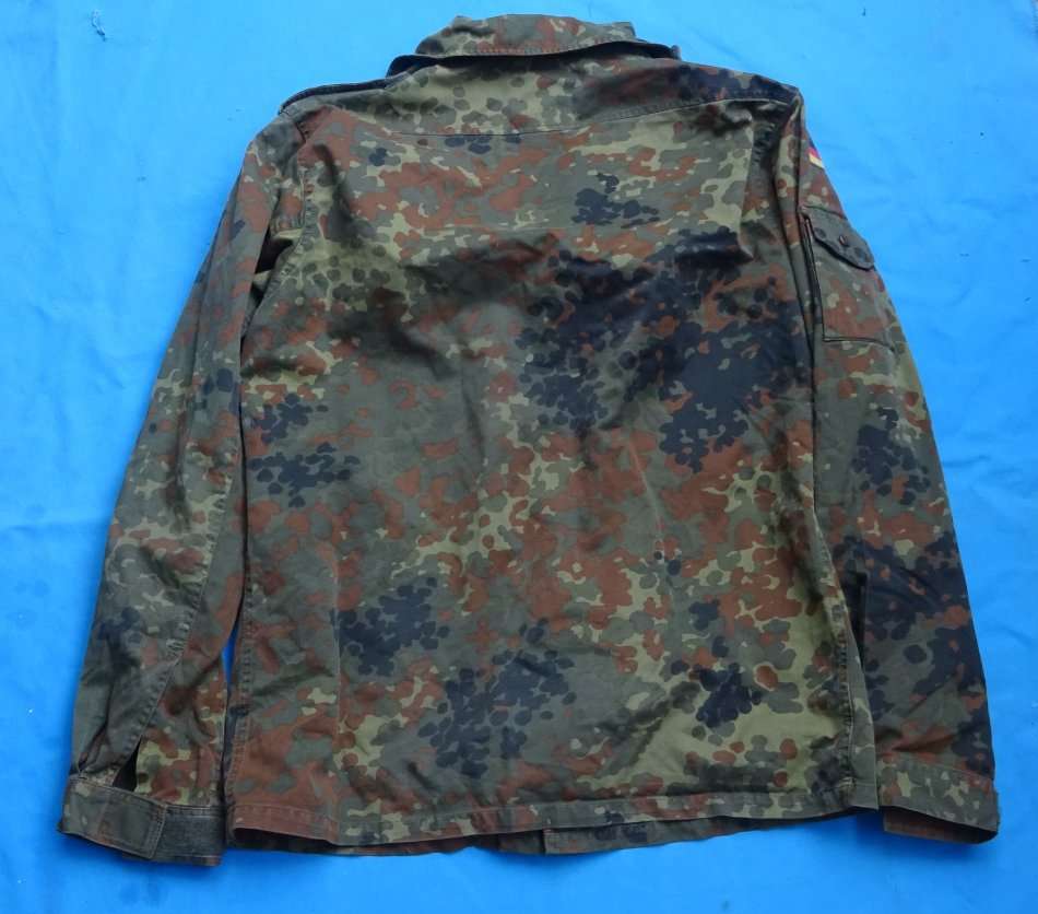 Original German Army Bundeswehr camo Shirt size M (BW size 7) (D3/48)