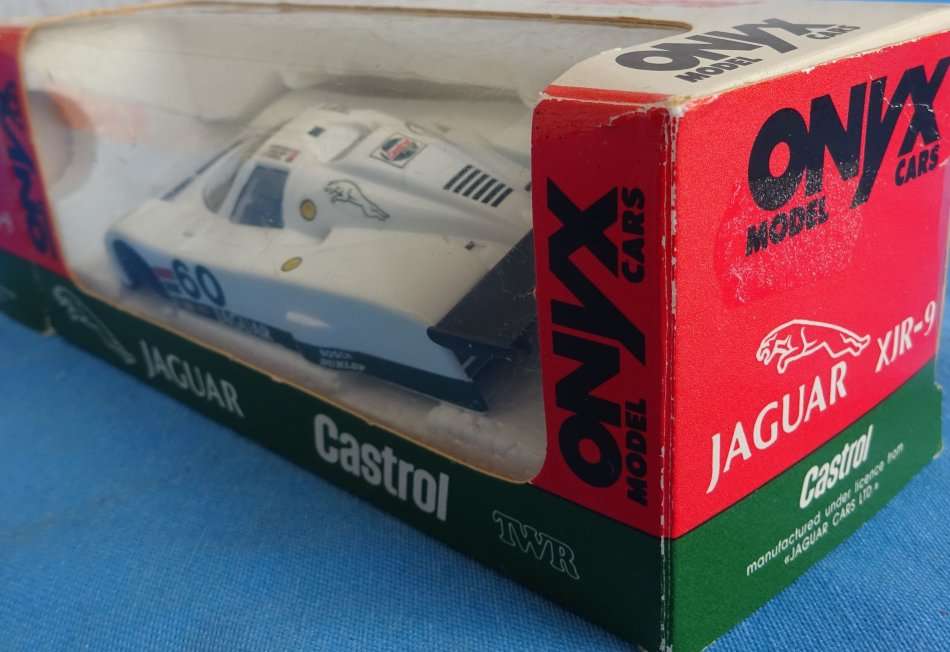 ONYX Jaguar XJR-9 Castrol  (T/14)