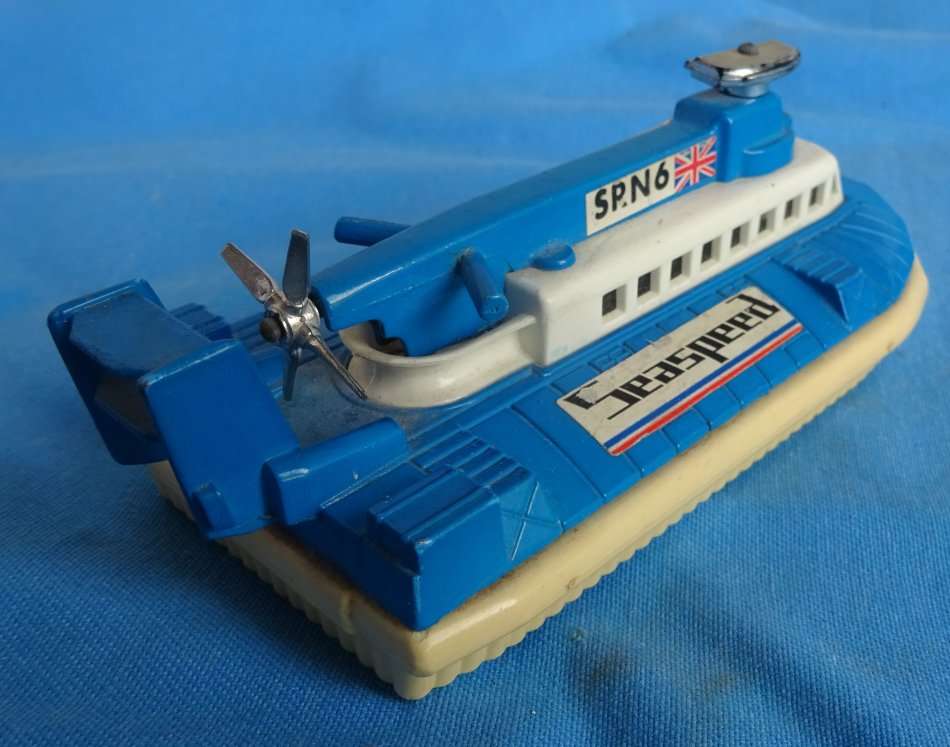 Matchbox Super Kings K-22 S.R.N.6 Hovercraft 1974  (T/13)
