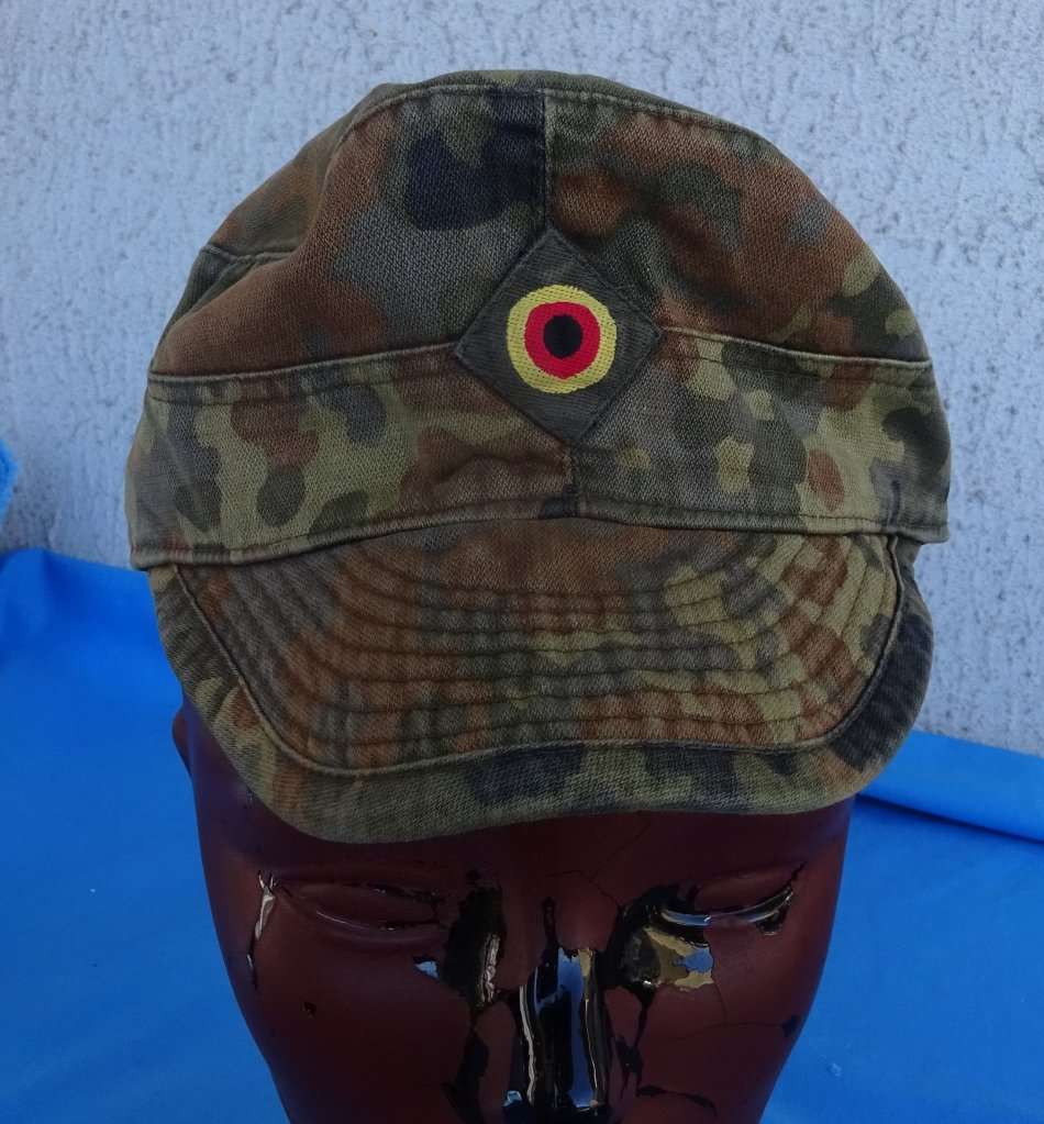 Original German Army Bundeswehr camo Cap size 58 (D4/22)