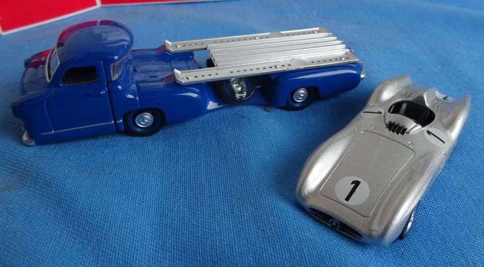 Norev Mercedes Benz Transporter Das Blaue Wunder and 300 SL (T/15)