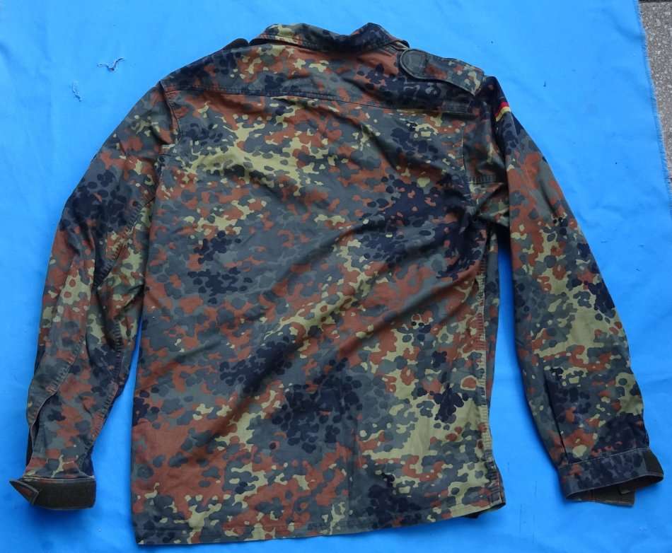 Original German Army Bundeswehr camo Shirt size M (BW size 7) (D4/1)
