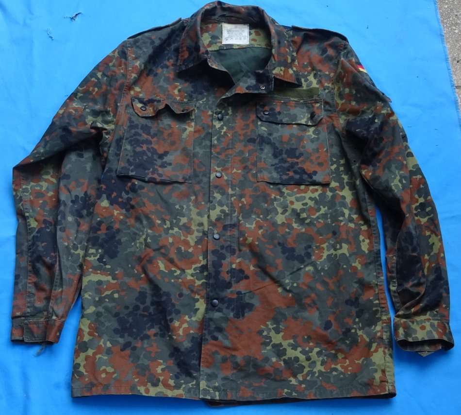 Original German Army Bundeswehr camo Shirt size XL (BW size 15) (D4/1)