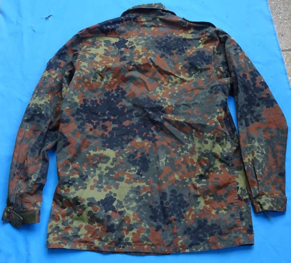 Original German Army Bundeswehr camo Shirt size XL (BW size 15) (D4/1)
