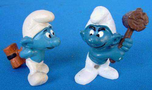2 different Hammer Smurfs Peyo Schleich  (0R15)