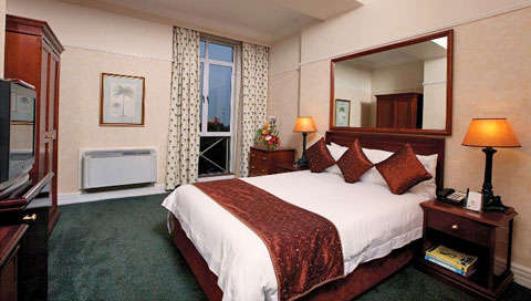 2 Nights at Raya Hotel's Balmoral Hotel & Dinner for 2 @ Coastlands Hotels & Resorts' 315 Restaurant