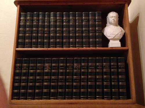 Lord Lytton's Novels, complete set of 28 Volumes, Knebworth Edition.