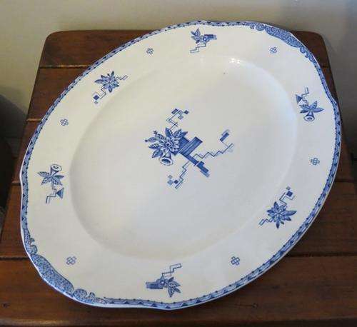 W H GRINDLEY LARGE DISH - SEE PHOTOS !!!