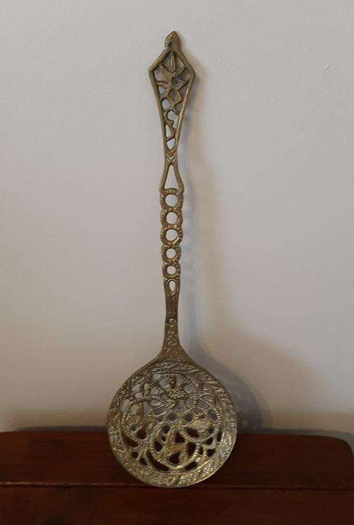 *** Large brass spoon / ornament !!!