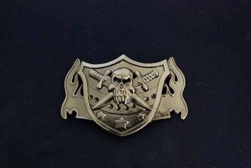 SKULL & DAGGERS BUCKLE