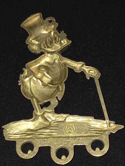 RARE VINTAGE BRASS WALT DISNEY SCROOGE MCDUCK KEY RACK