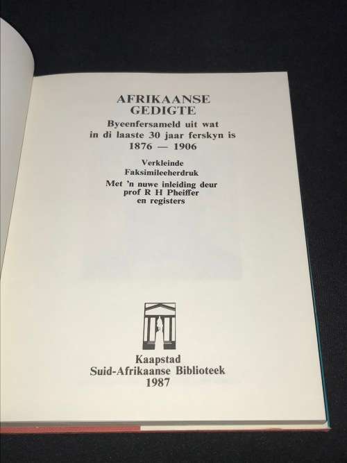AFRIKAANSE GEDIGTE BYEENFERSAMELD UIT WAT IN DIE LAASTE 30 JAAR FERSKYN IS 1876 - 1906