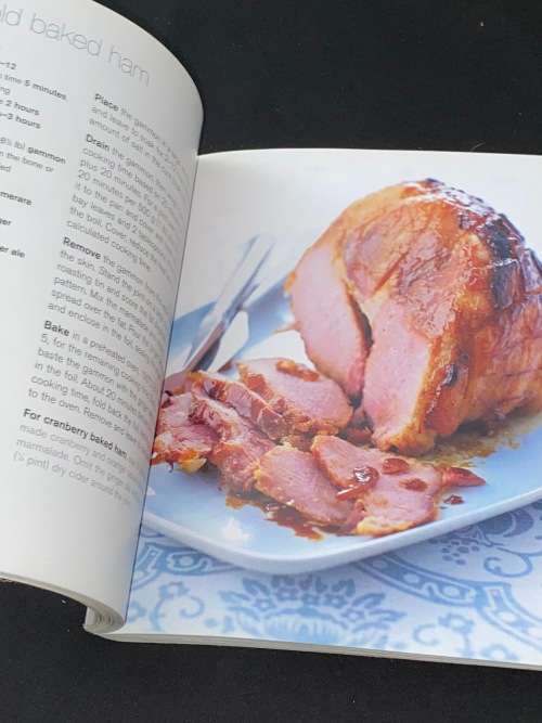 HAMLYN 200 CHRISTMAS RECIPES