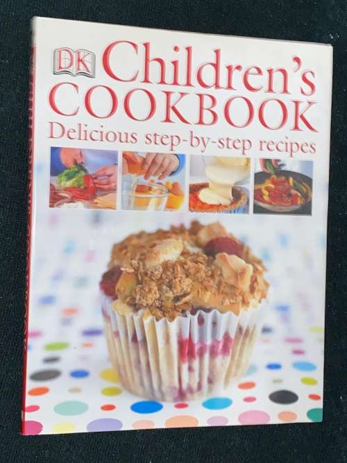 DK CHILDREN`S COOK BOOK DELICIOUS STEP-BY-STEP RECIPES