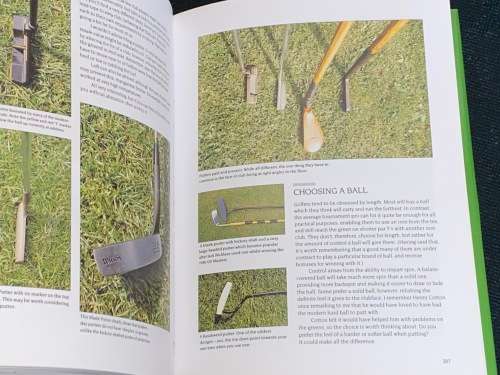 THE GOLF INSTRUCTOR AN ILLUSTRATED GUIDE FROM TEE TO GREEN BY MICHAEL HOBBS