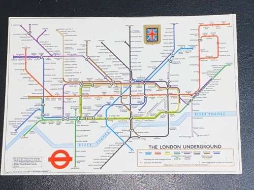 THE LONDON UNDERGROUND POSTCARD