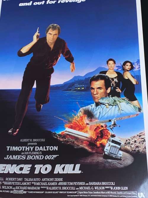 THE OFFICIAL JAMES BOND POSTER BOOK