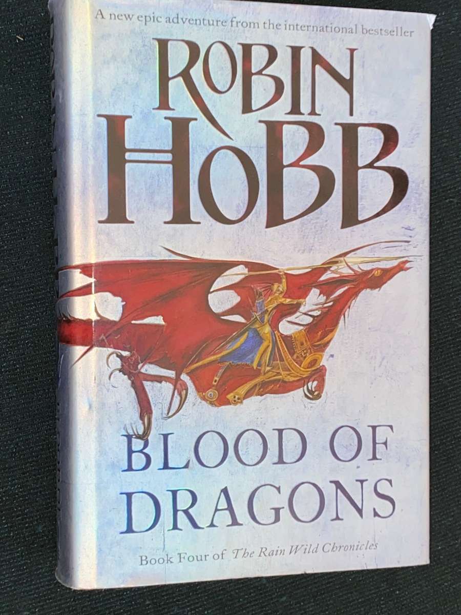 BLOOD OF DRAGONS BY ROBIN HOBB