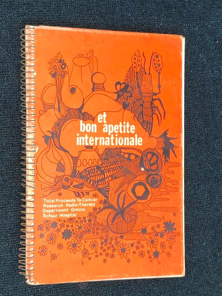ET BON APETITE INTERNATIONALE VINTAGE COOK BOOK