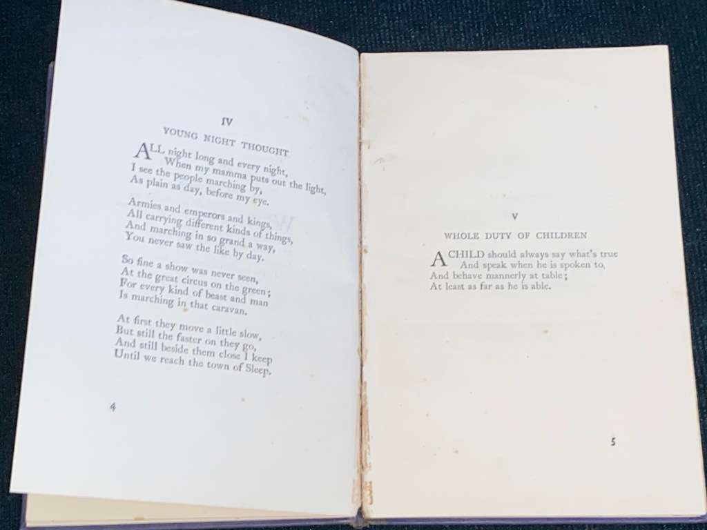 A CHILD`S GARDEN OF VERSES BY ROBERT LOUIS STEVENSON