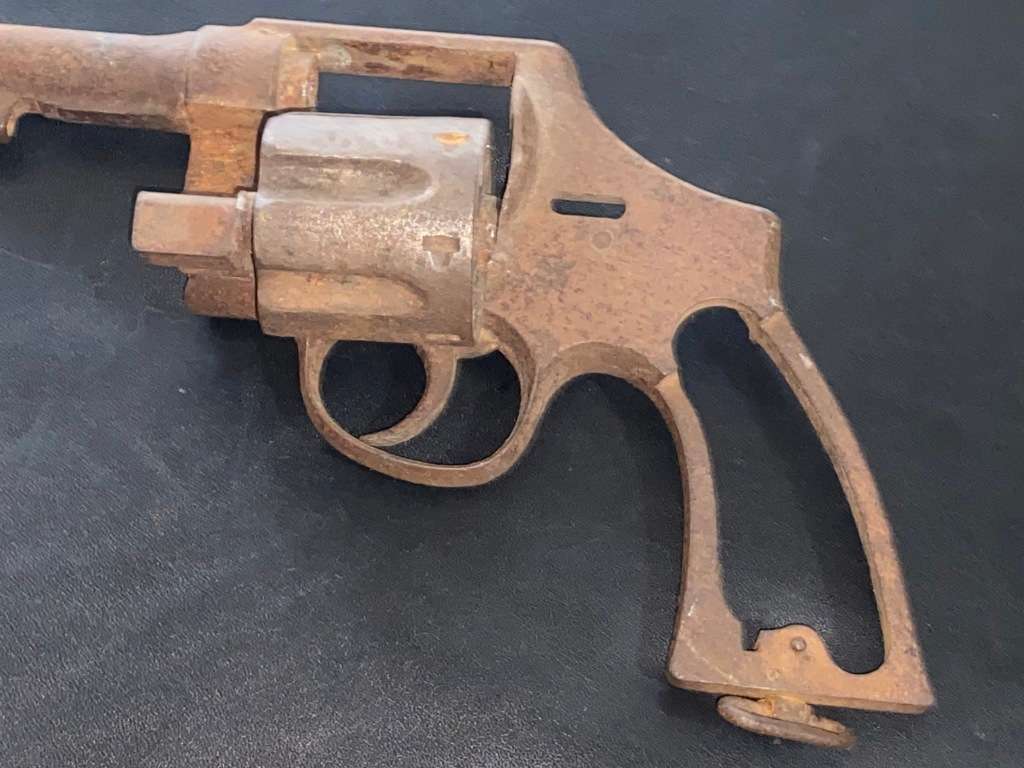 ANTIQUE RUSTED SMITH AND WESSON REVOLVER METAL DETECTING FIND
