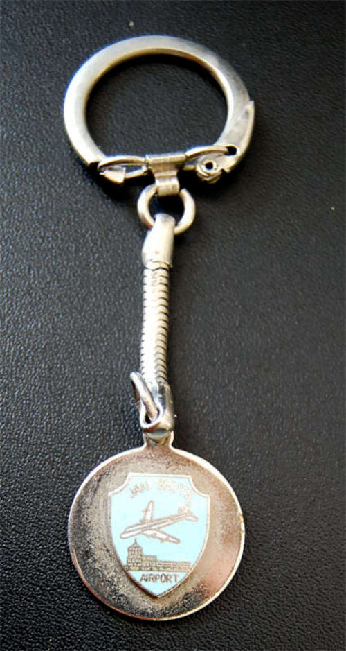 VINTAGE JAN SMUTS AIRPORT KEY RING