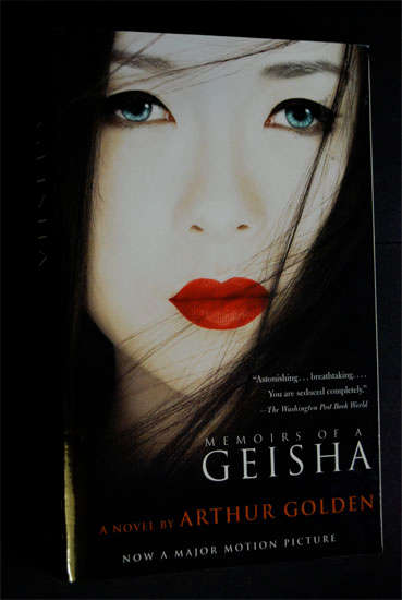 MEMOIRS OF A GEISHA - ARTHUR GOLDEN - SOFTCOVER