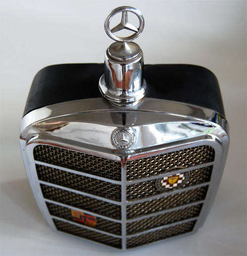 1960'S JAPANESE MERCEDES BENZ GRILL MUSICAL BAR DECANTER