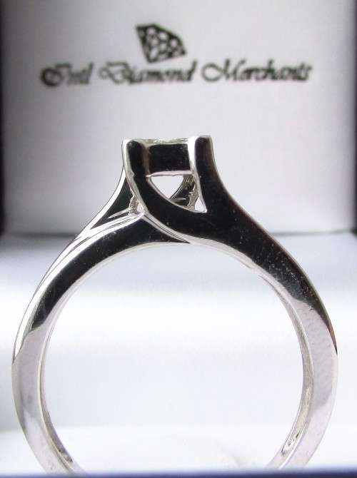 **PRINCESS DESIGNER [R41152]** DIAMOND RING [0.700ct] INVISIBLE SETTING [WHITE GOLD] - **SEE VIDEO**