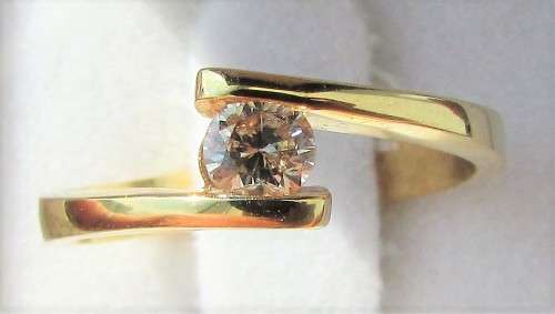 **STUNNING SOLITAIRE [R25036]** ROUND CUT DIAMOND [0.250ct] TWIST RING [YELLOW GOLD] - BUY SAFE