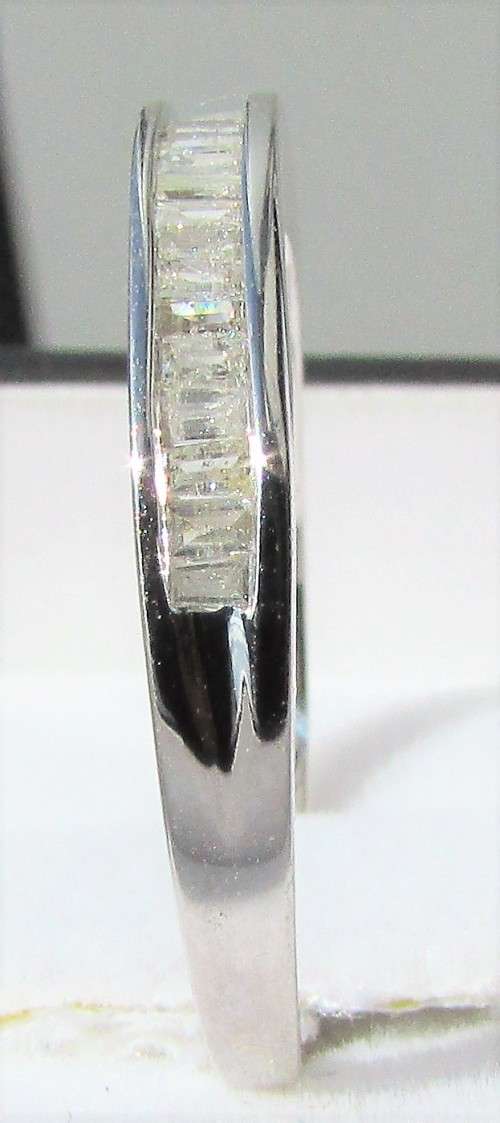 **TOP DEAL [R23419]** BAGUETTE CUT [0.300ct] CHANNEL DIAMOND BAND [WHITE GOLD] - BUY SAFE