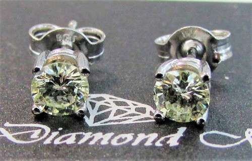 ** 1/2 SPECIAL [R27145]** SPARKLING [0.580ct] DIAMOND STUD EARRINGS [WHITE GOLD] - BUY SAFE