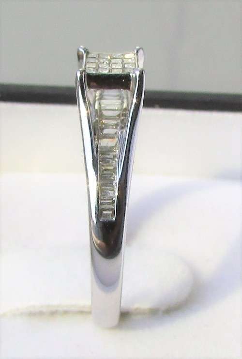 **PRINCESS DESIGNER [R41152]** DIAMOND RING [0.600ct] INVISIBLE SETTING [WHITE GOLD] - **BUY SAFE**