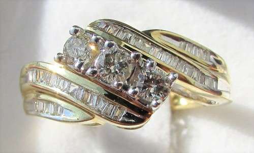 **SUPER DEAL [R40091]** TRILOGY DESIGN [0.700ct] DIAMOND RING [YELLOW GOLD] - **SEE VIDEO**