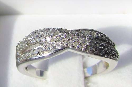 **NEW DESIGN [R34419]** CROSSOVER STYLE [0.500ct] DIAMOND RING [WHITE GOLD] - **BUY SAFE**