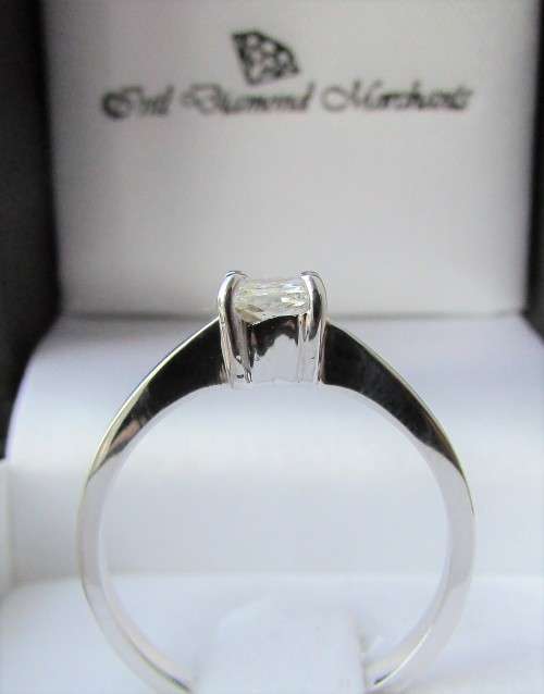 **SPECIAL [R24143]** CUSHION CUT [0.410ct] SOLITAIRE DIAMOND RING [WHITE GOLD] - BUY SAFE